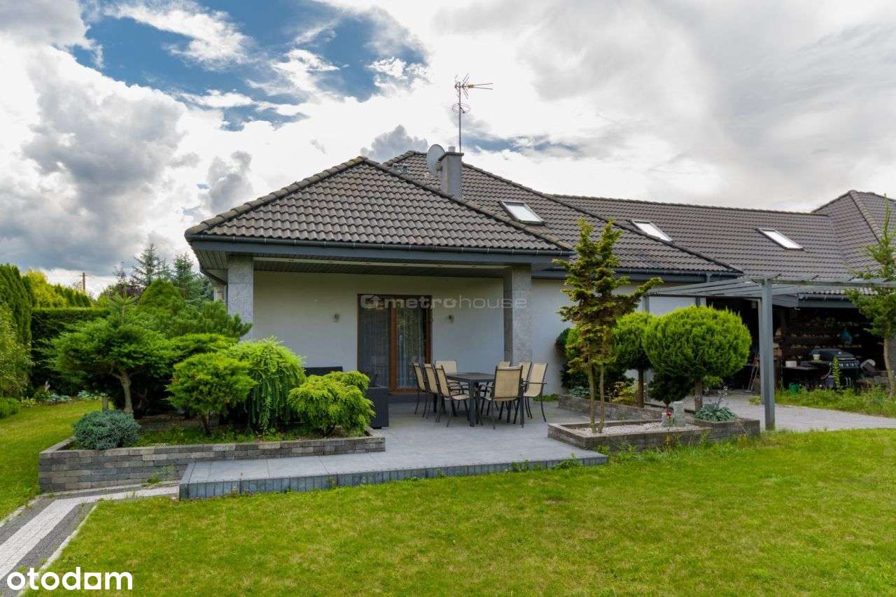 Nietuzinkowy dom w Rozgartch na zamkniętym osiedlu - Pełny obrazek: 4/20