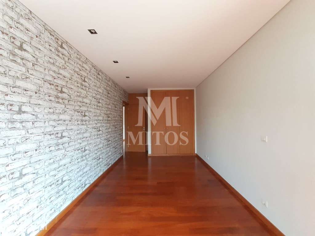 Apartamento T3 - Cova, Meadela-15