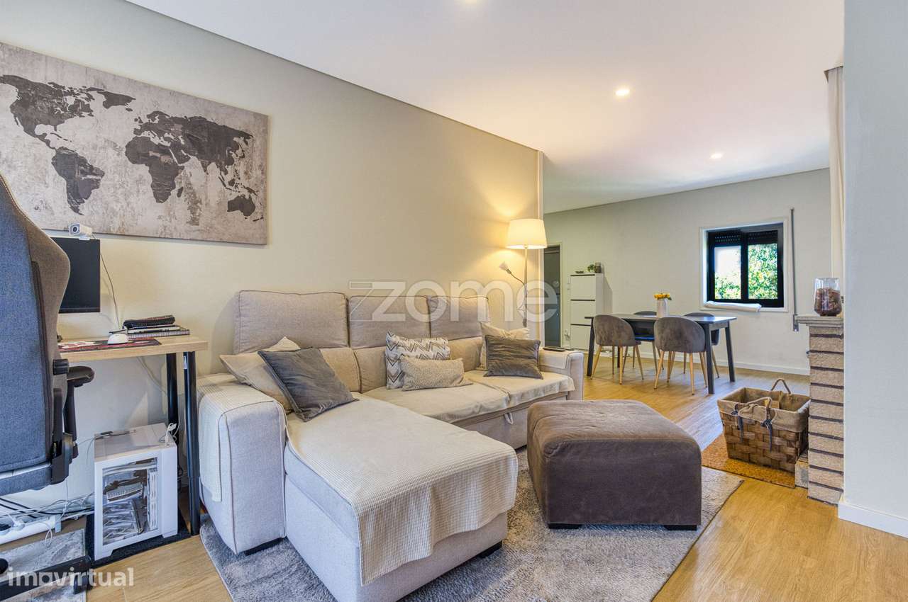 Moradia Bifamiliar T2 transformado em T1 + T1| Valbom, Gondomar-16