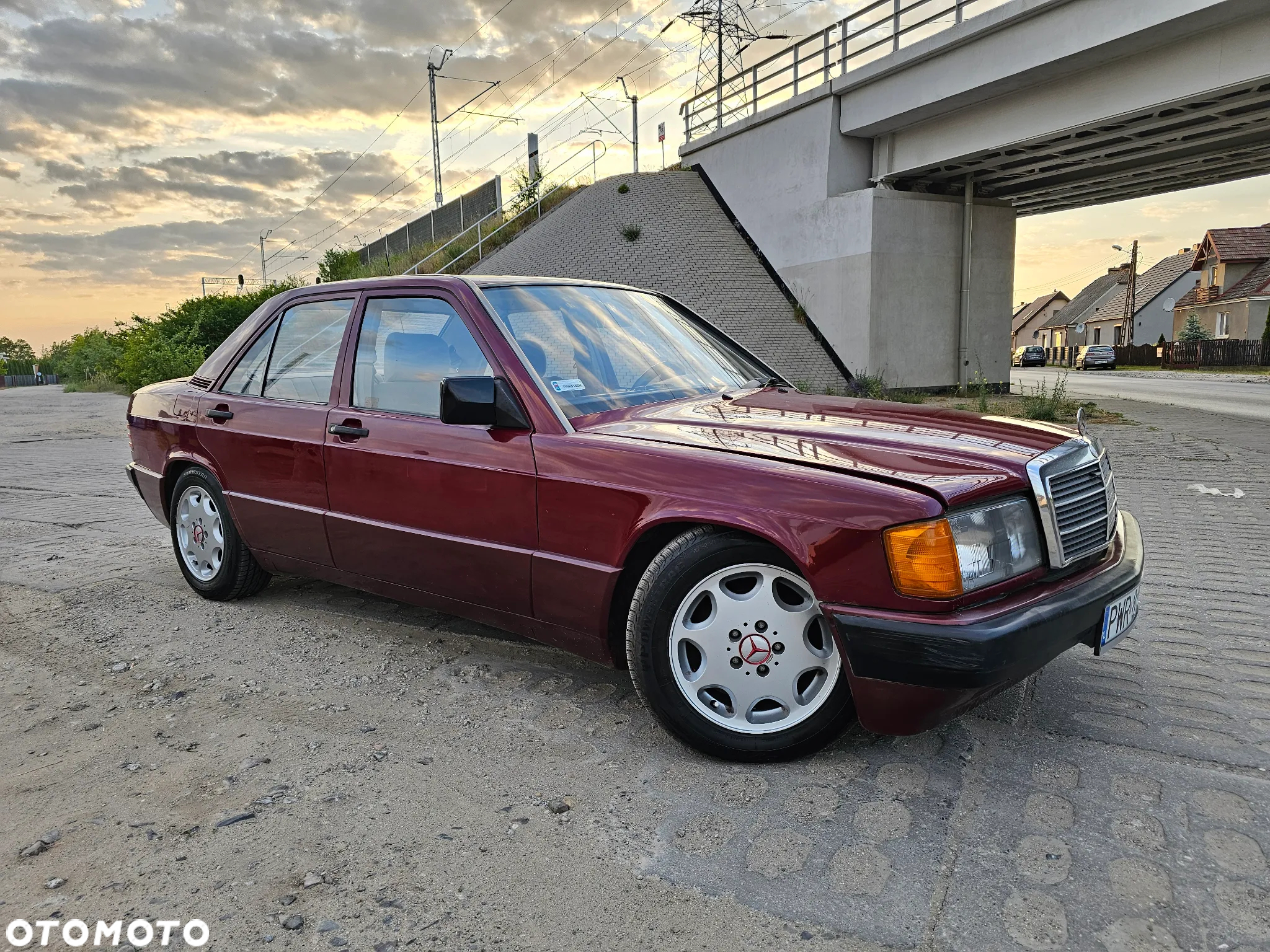 Mercedes-Benz W201 (190) - 13