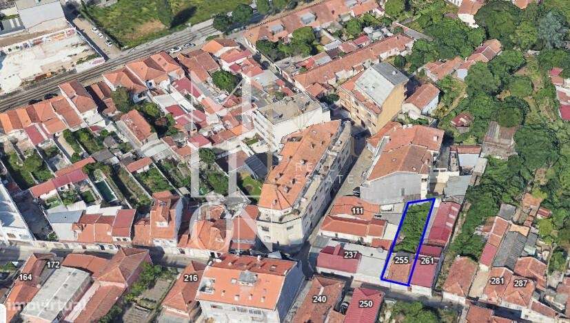 Moradia independente, para remodelação total - Ramalde - Grande imagem: 4/10