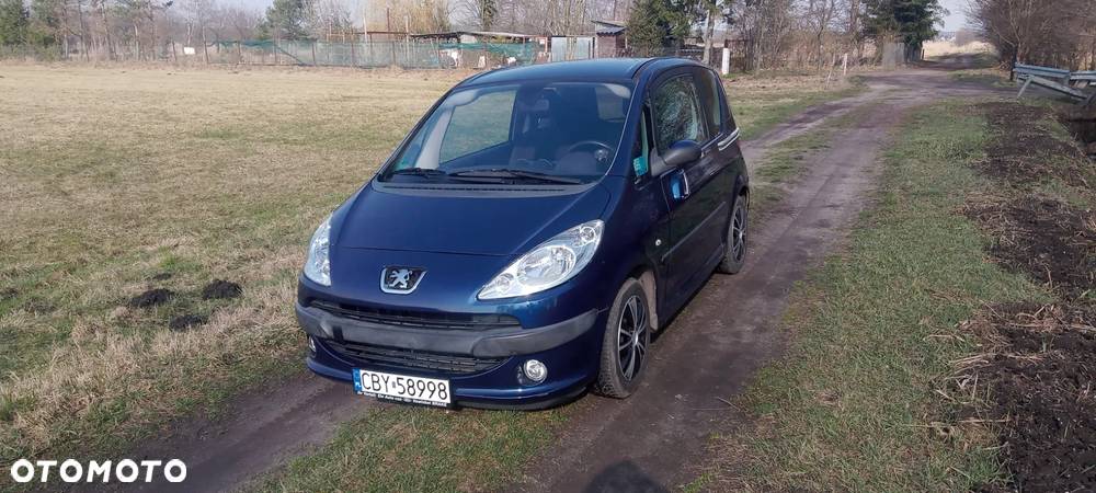 Peugeot 1007 110 2-Tronic Premium - 2