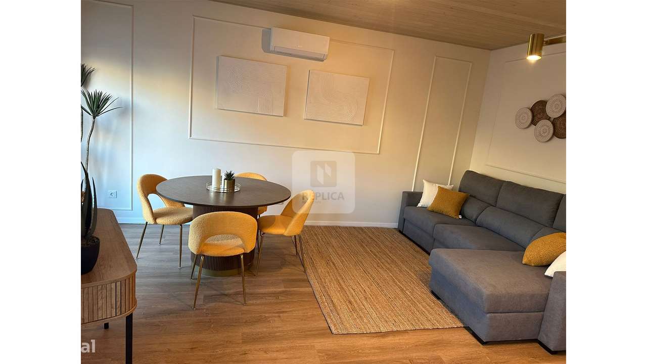 Apartamento T2 Luminoso com Varandas no Bonfim - Grande imagem: 5/22