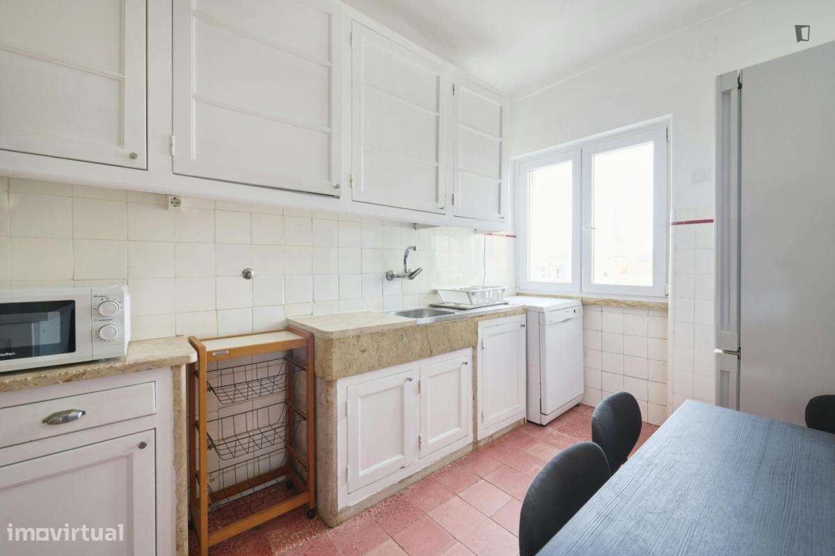 Quarto - localizado em Entrecampos Lisbon - Grande imagem: 3/8