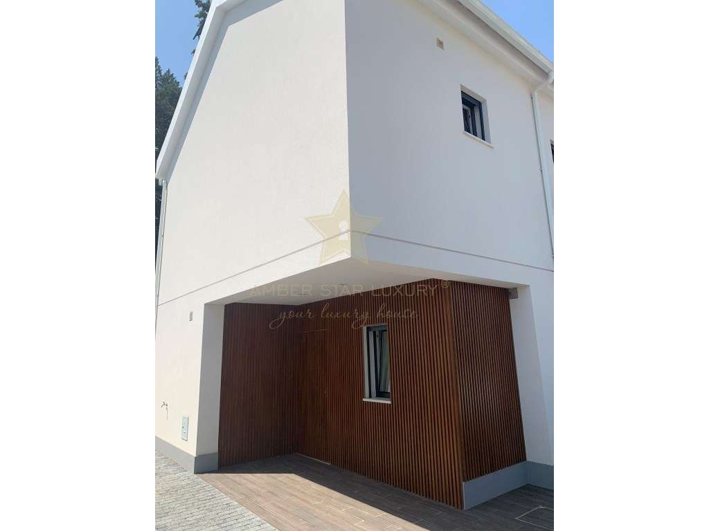 Moradia independente (T3+2), localizada em São João do Estoril, num... - Grande imagem: 4/25