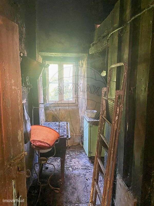 Moradia T2 para venda-8