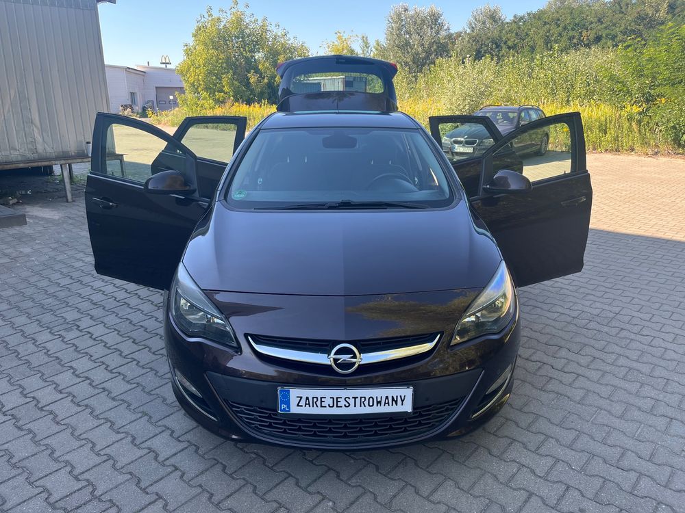 Opel Astra J (2009-2019) 1.4 T Active 2013
