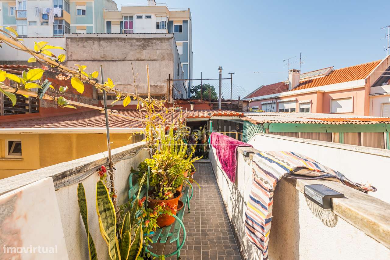 T2+1 na Damaia à venda-25