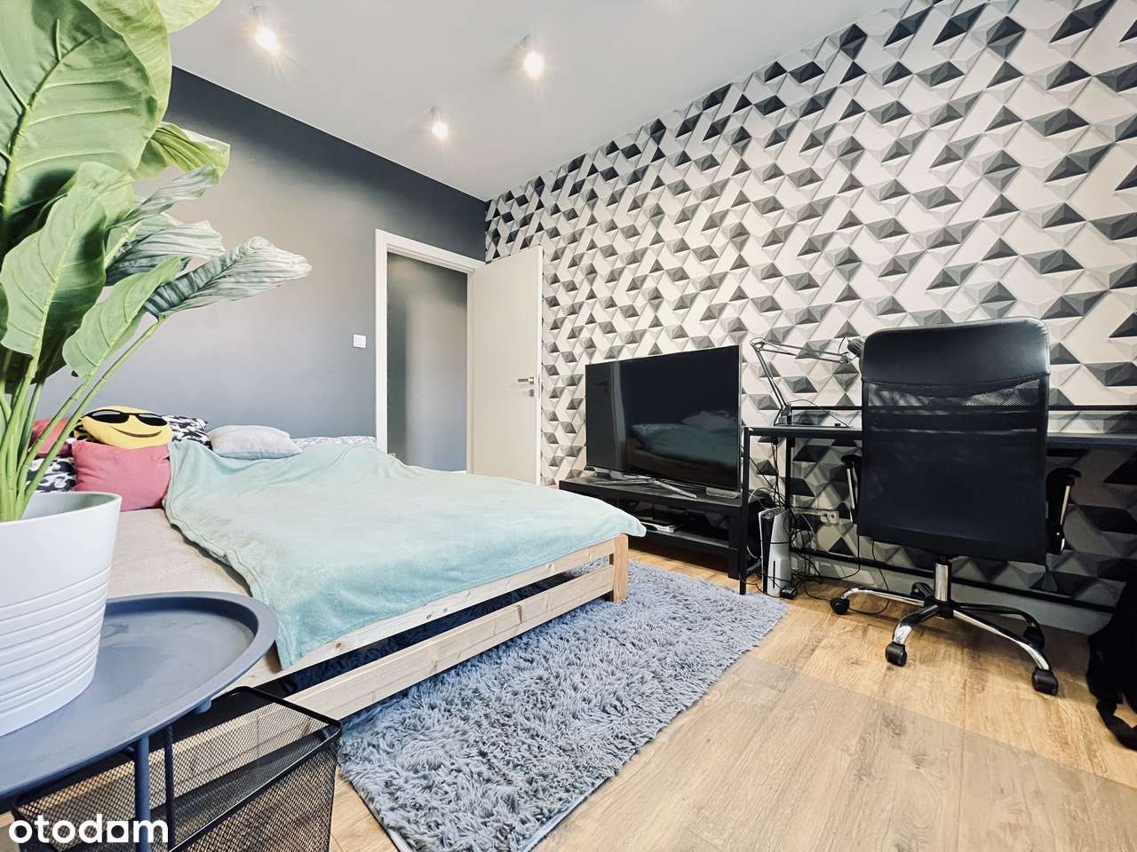 2019 | Dwustronne | Duży balkon | Garaż | Zamknięte os. | Komórka lok.-2