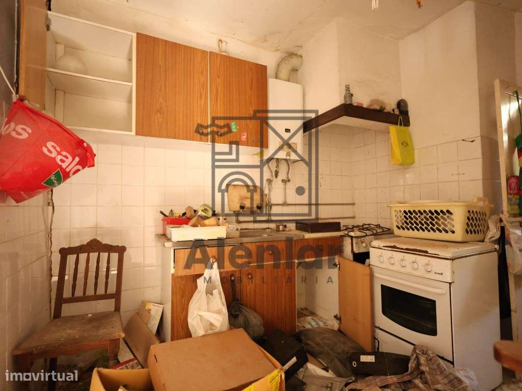 Prédio para remodelação - Alenquer-23