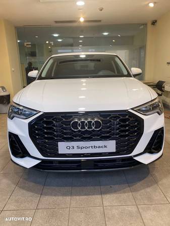 Audi Q3 Sportback 1.5 35 TFSI S tronic S Line - 4