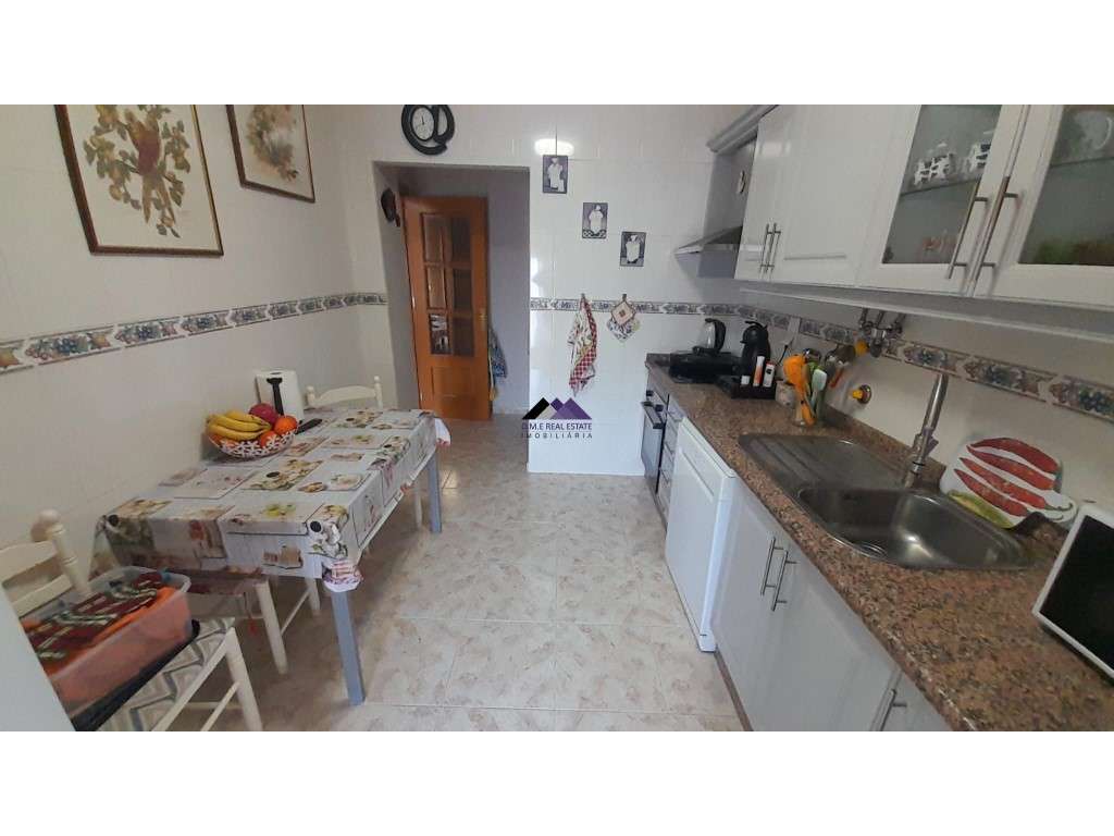 Apartamento T3 no Centro de Vila Real de Santo António-18