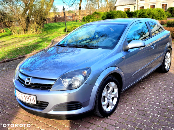 Opel Astra III GTC 1.6 Sport - 20