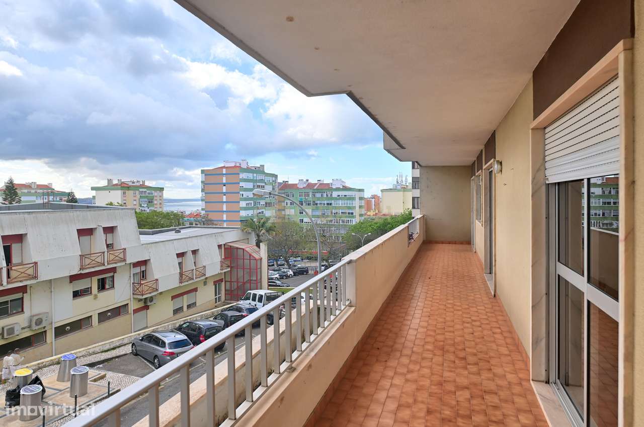 Apartamento T2 para venda com vista para o Rio em Oeiras-5