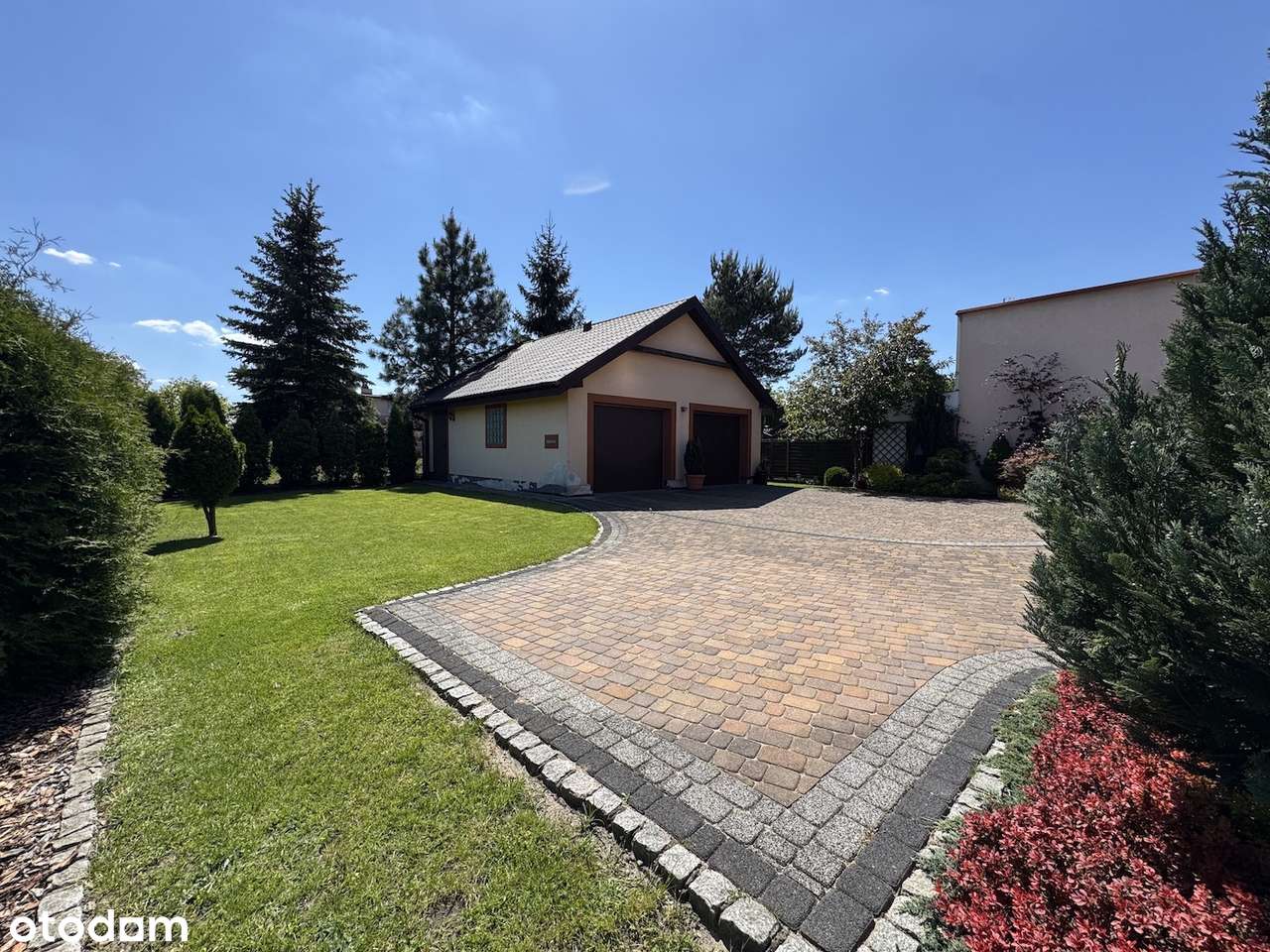 Wejdź i zamieszkaj. Uff... Jestem u siebie.-16