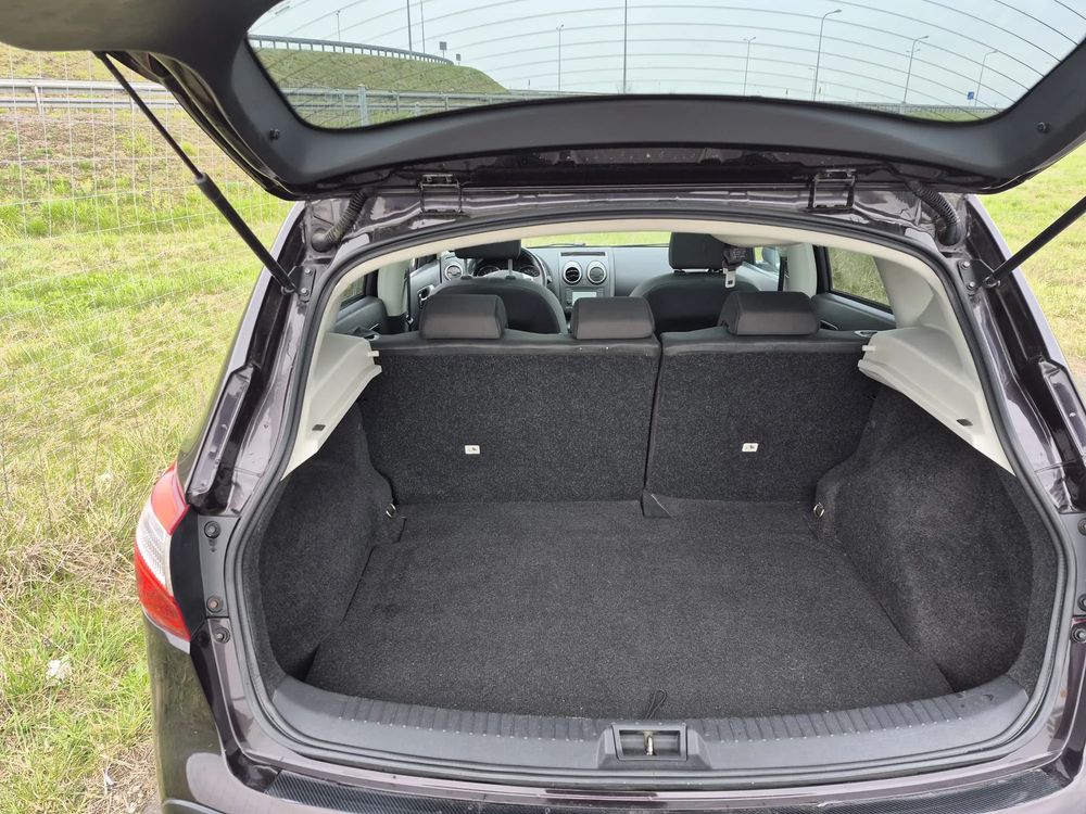 Nissan Qashqai I 2.0 dCi DPF tekna 2010