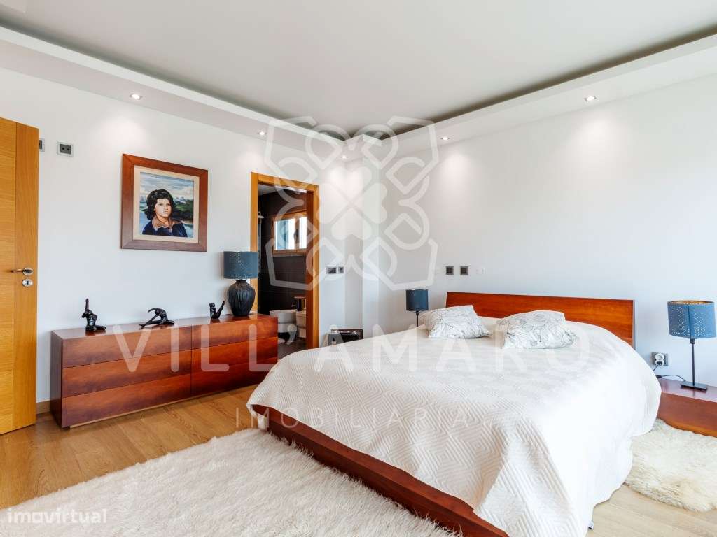 Apartamento T4 Duplex | Condomínio Fechado | São Pedro da Cadeira-21