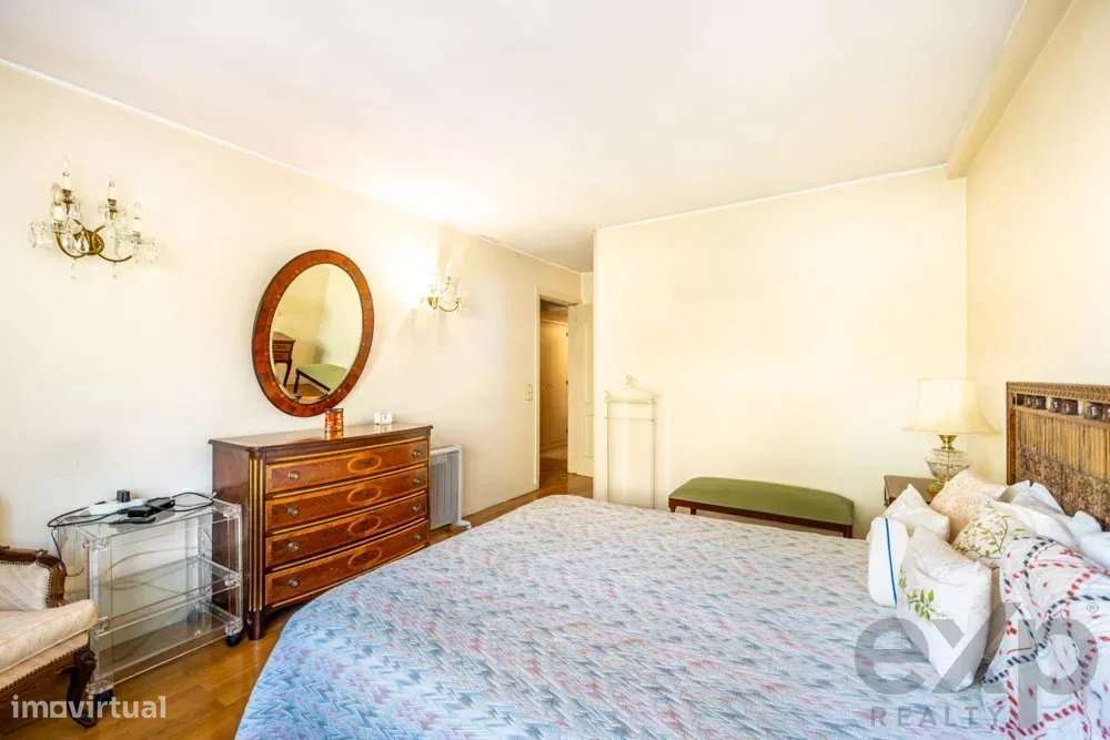 Apartamento T4 com terraço de 175 m2 na Foz do Douro - Grande imagem: 3/37