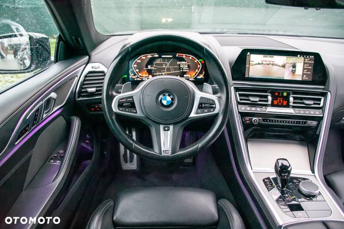 BMW Seria 8 M850i xDrive - 17