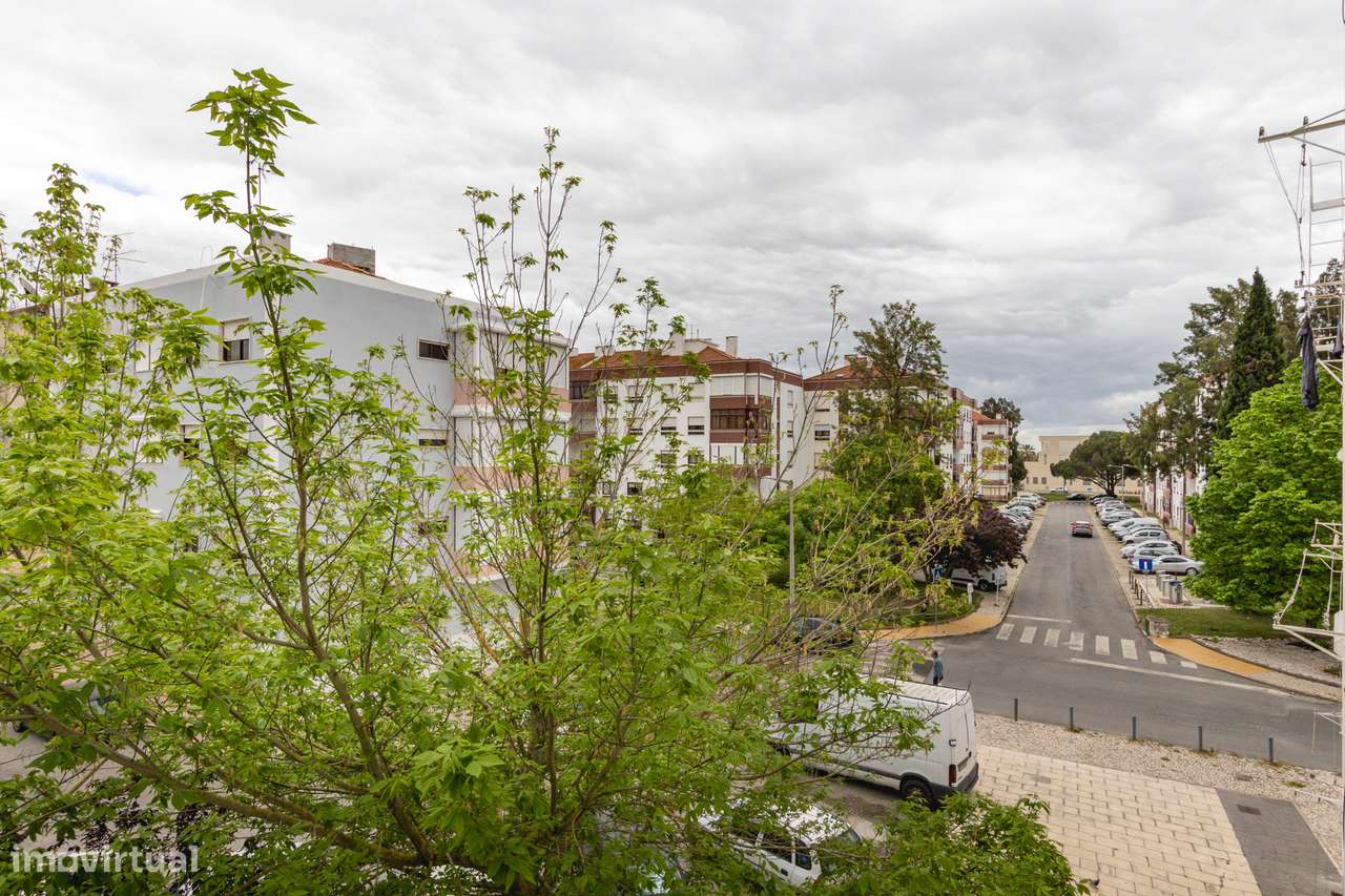 APARTAMENTO T2 | C/ ARRECADAÇÃO | CENTRO DE ALVERCA-25