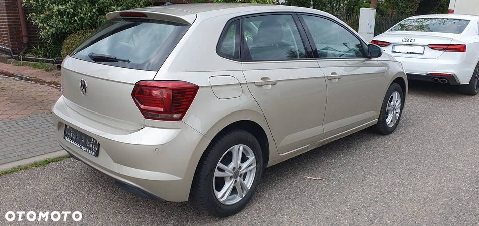 Volkswagen Polo - 4