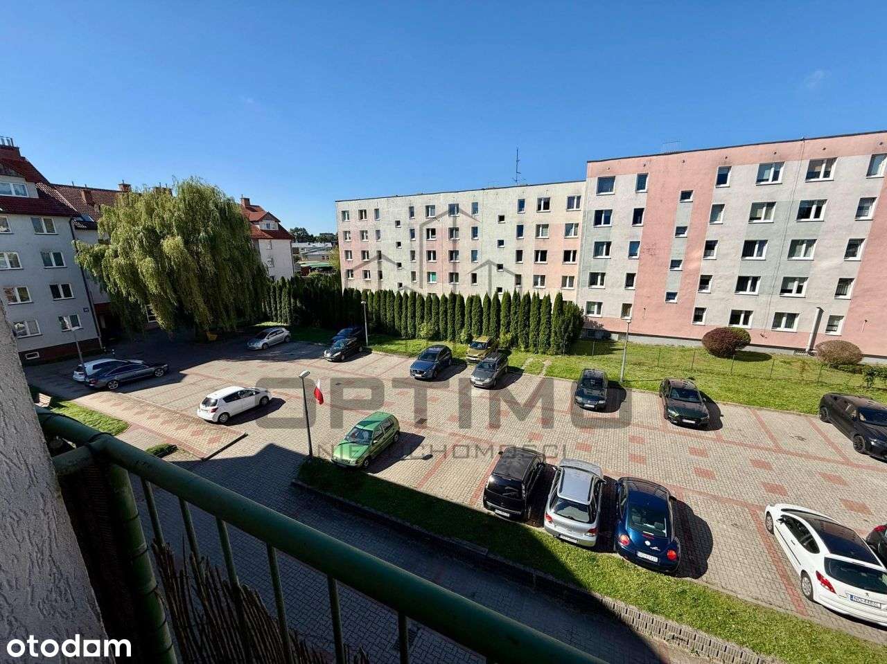 Ciekawe mieszkanie na spokojnym osiedlu - Pieczewo-15