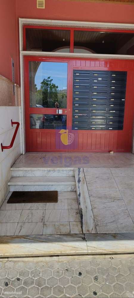 Nova Entrada - T2 na Cavaleira com Parqueamento-25
