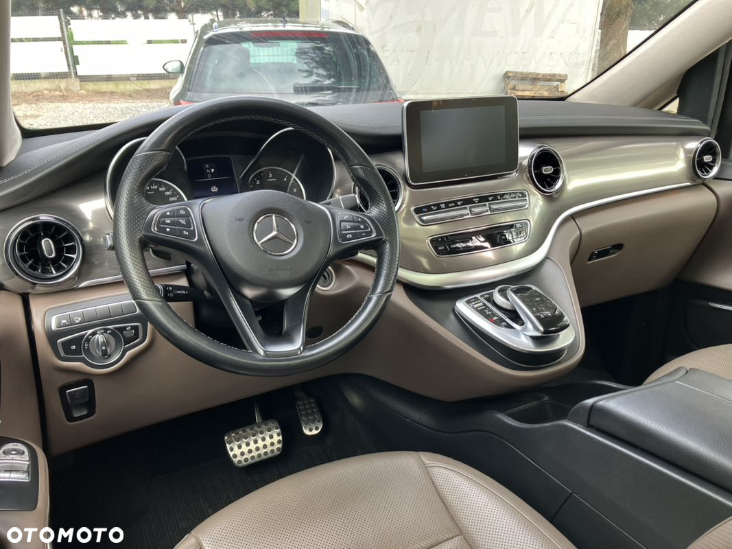 Mercedes-Benz Klasa V 300 d Exclusive 9G-Tronic (d³ugi) - 11