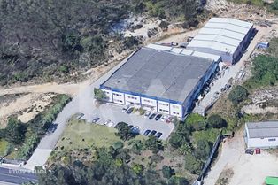 Armazém e Espaço industrial com 3.412m2 num lote de 32.470m2 | Santo E