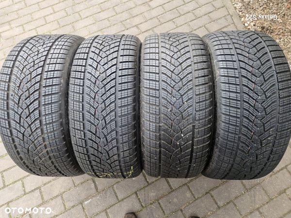 245/45/18 245/45r18 Goodyear Ultra Grip Performance  100h BMW - 1