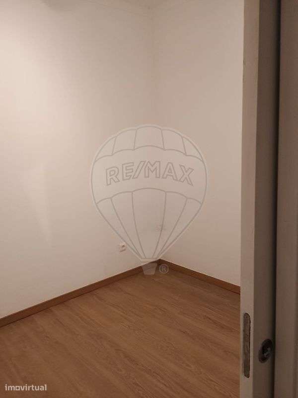 Apartamento T2 para arrendamento - Grande imagem: 4/5