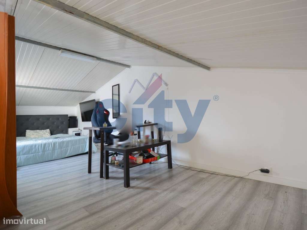 Moradia T2 c/ Terraço e Espaço Exterior | Tramagal, Abrantes-19