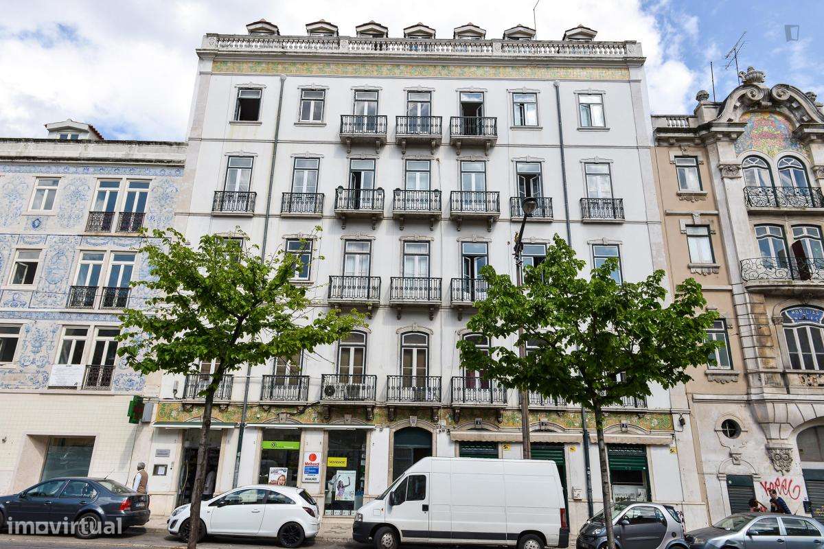 Quarto - localizado em Intendente Lisbon - Grande imagem: 5/9