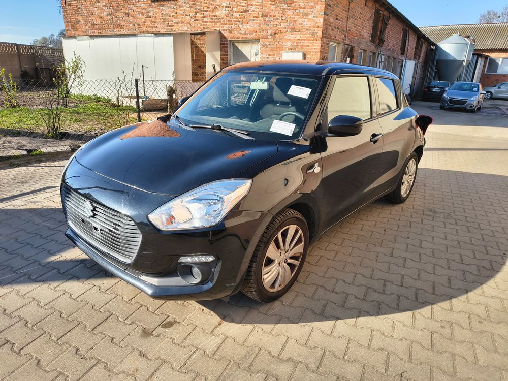 Suzuki Swift VI 1.2 Premium Plus 2017