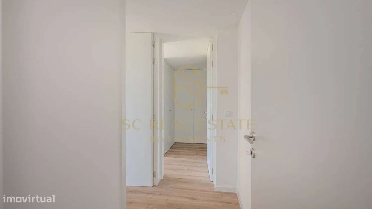 T2 Novo a estrear, 2 Suites, Varanda a Poente em São Mamede Infesta-10