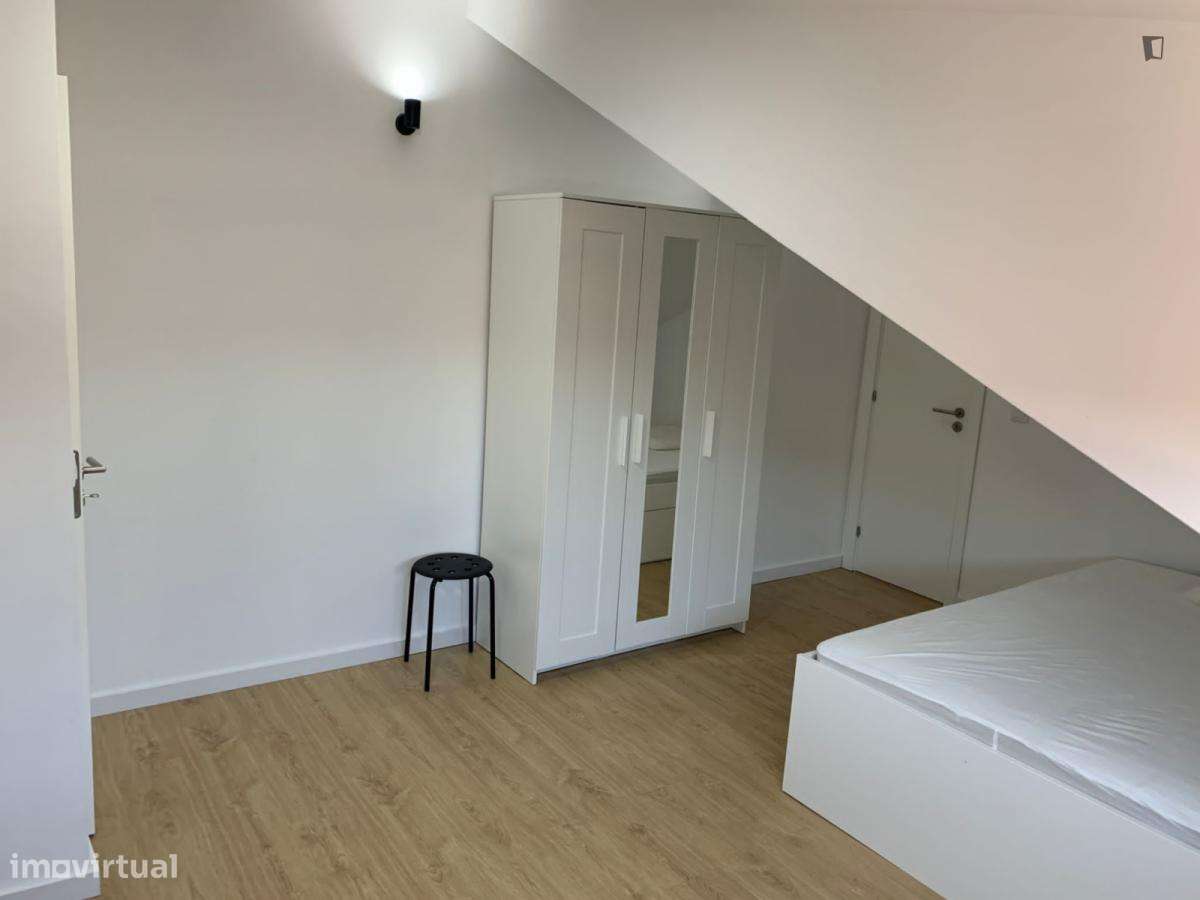 Quarto - localizado em Parque das Nações Lisbon - Grande imagem: 4/10