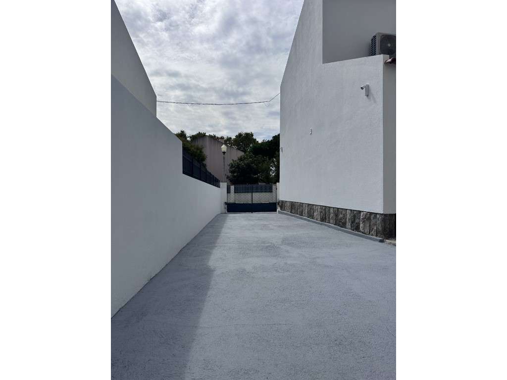 Moradia de Luxo V5 - Conforto, Modernidade e Elegância-25