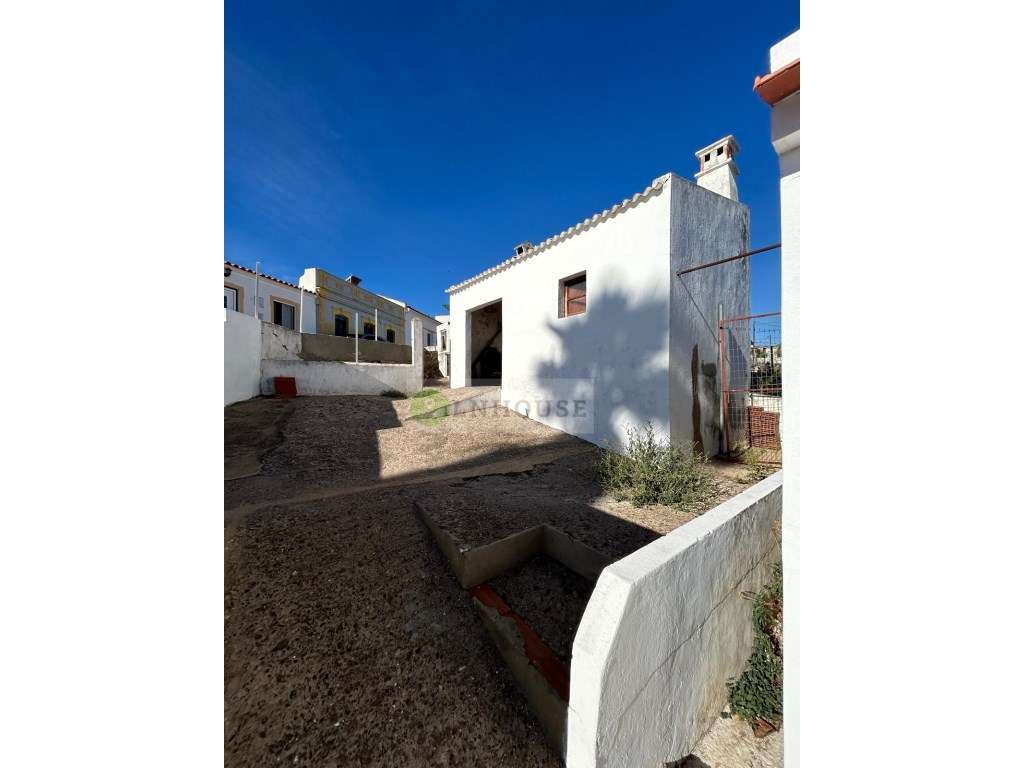 Moradia T3 com vista rio e campo, Almada de Ouro - Castro Marim-12