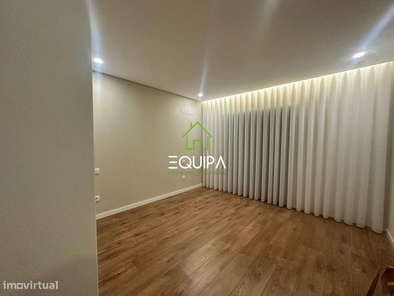 Moradia T3 em banda Guardizela, Guimarães-5