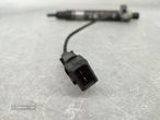 Injector Volkswagen Passat Variant (3B5) - 5