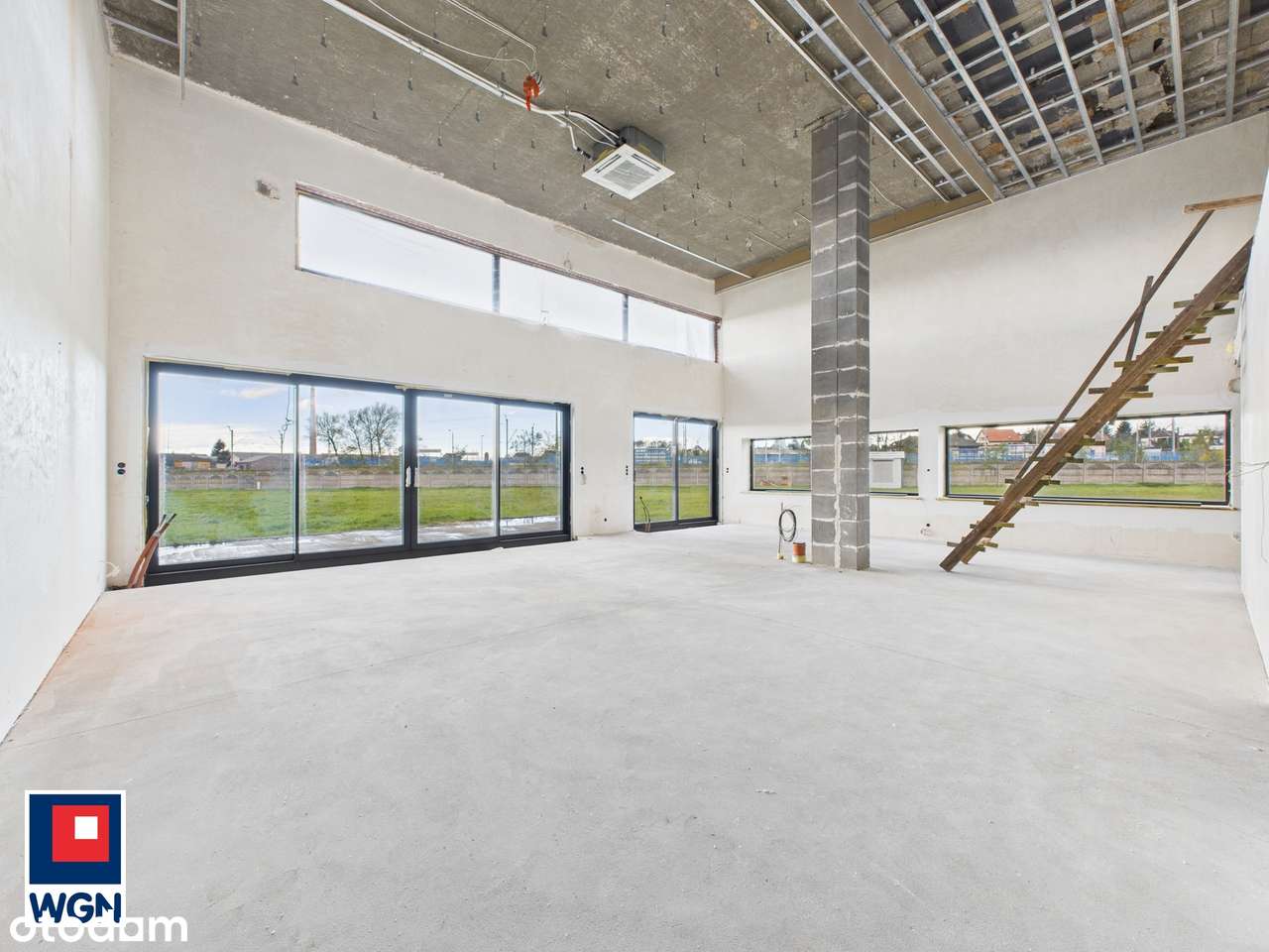 Duży dom z możliwością adaptacji pod siedzibę firmy w Widziszewie - Pełny obrazek: 4/20