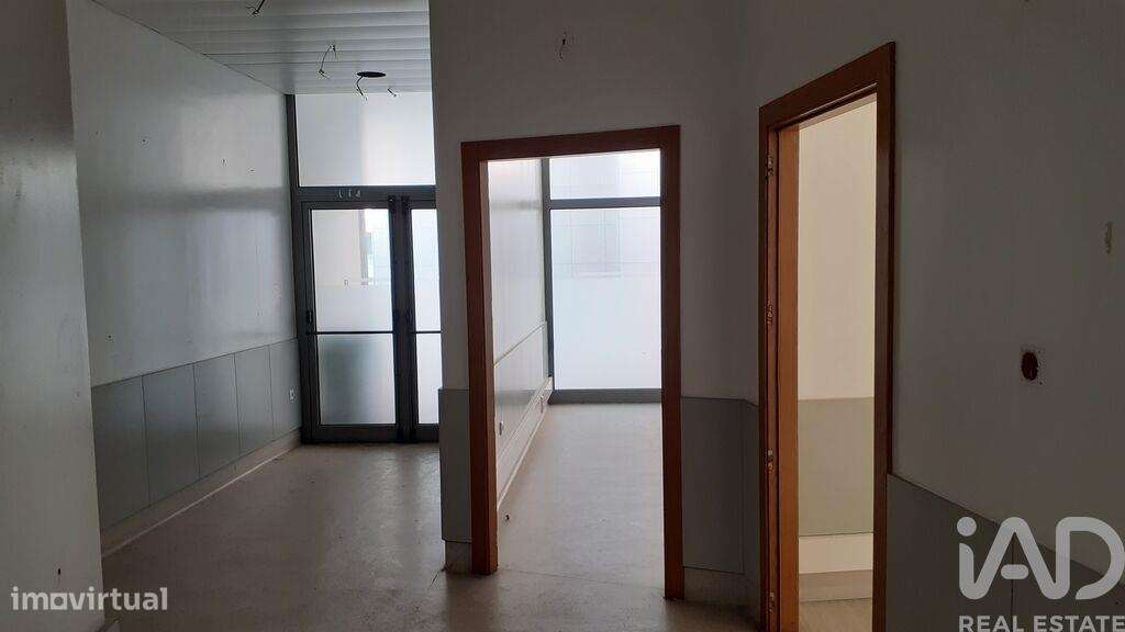 Loja / Estabelecimento Comercial em Glória E Vera Cruz de 265,00 m2 - Grande imagem: 4/9