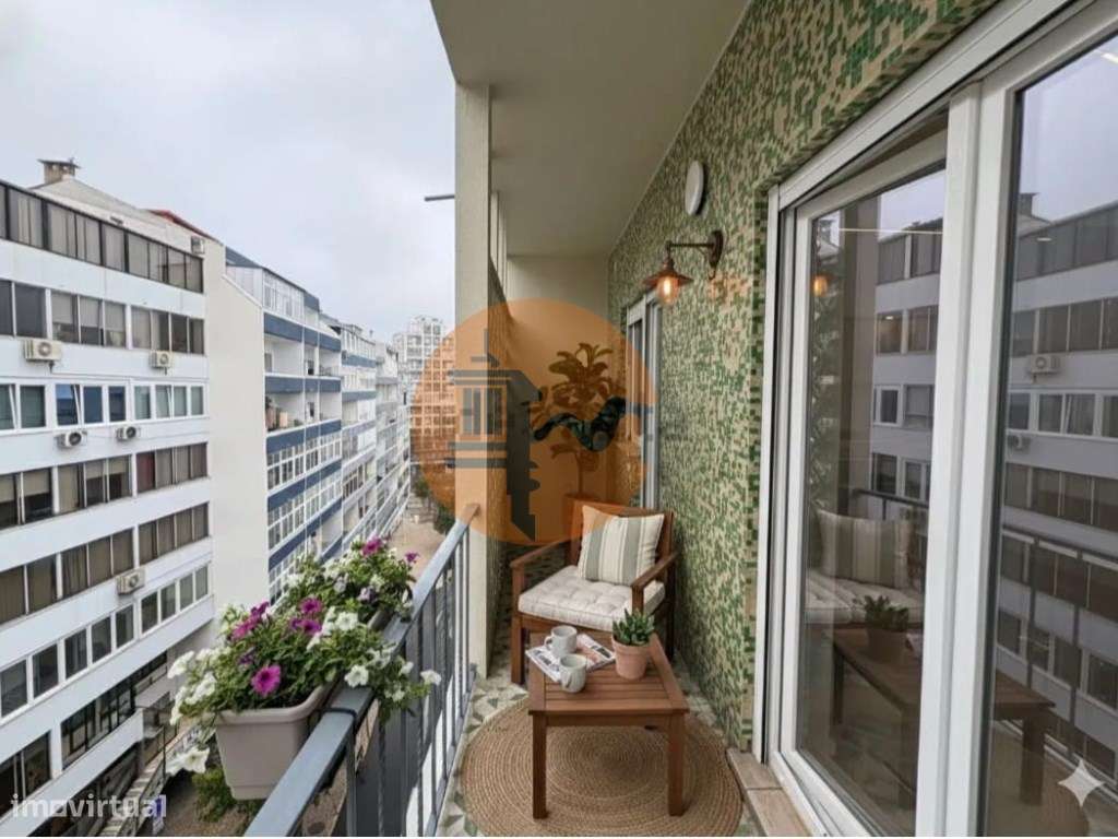 Apartamento T2 totalmente remodelado com Cozinha equipada em excele... - Grande imagem: 5/21