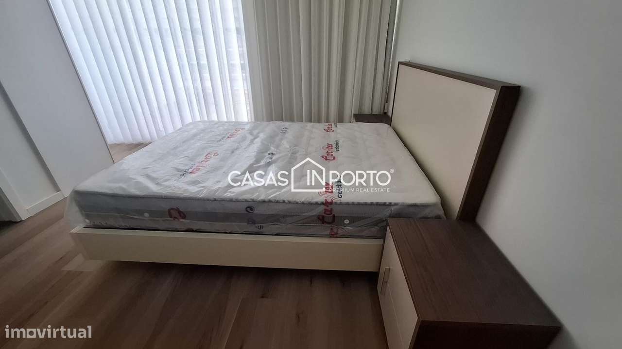 Moradia Triplex T2 com Terraço - Localização Premium junto à Lapa,-21