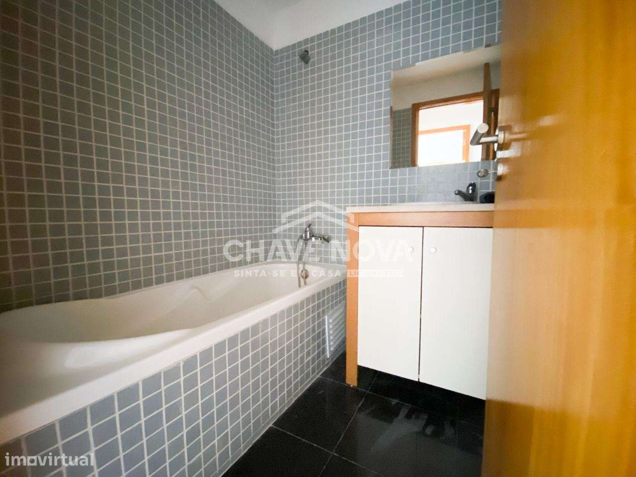 Apartamento T3 para Venda - (5 min Aeroporto) MAI/02366/CO-8