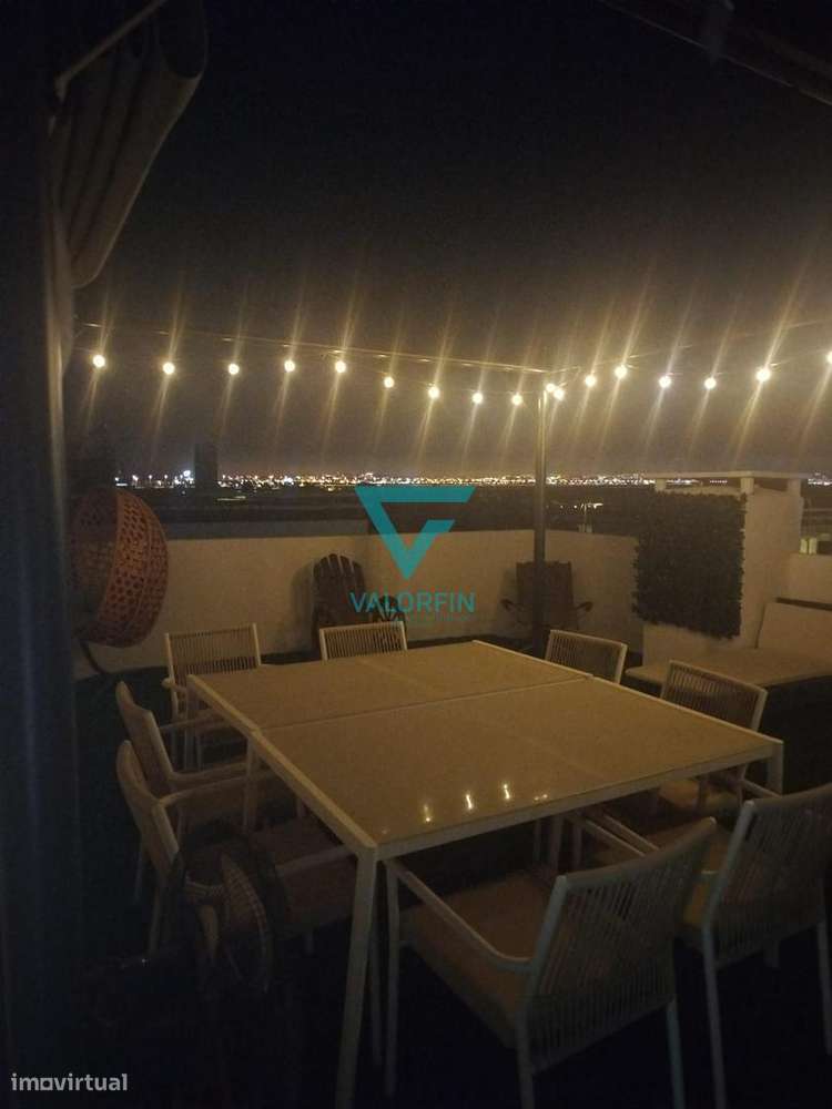 MORADIA T3+1 c/Piscina e Rooftop c/vista Rio Tejo -Alcochete-40