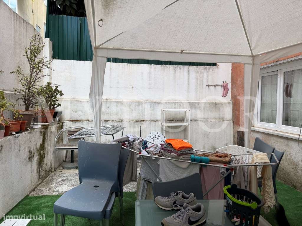 T1+1 p/ Venda em Moscavide - Terraço - RCH-9