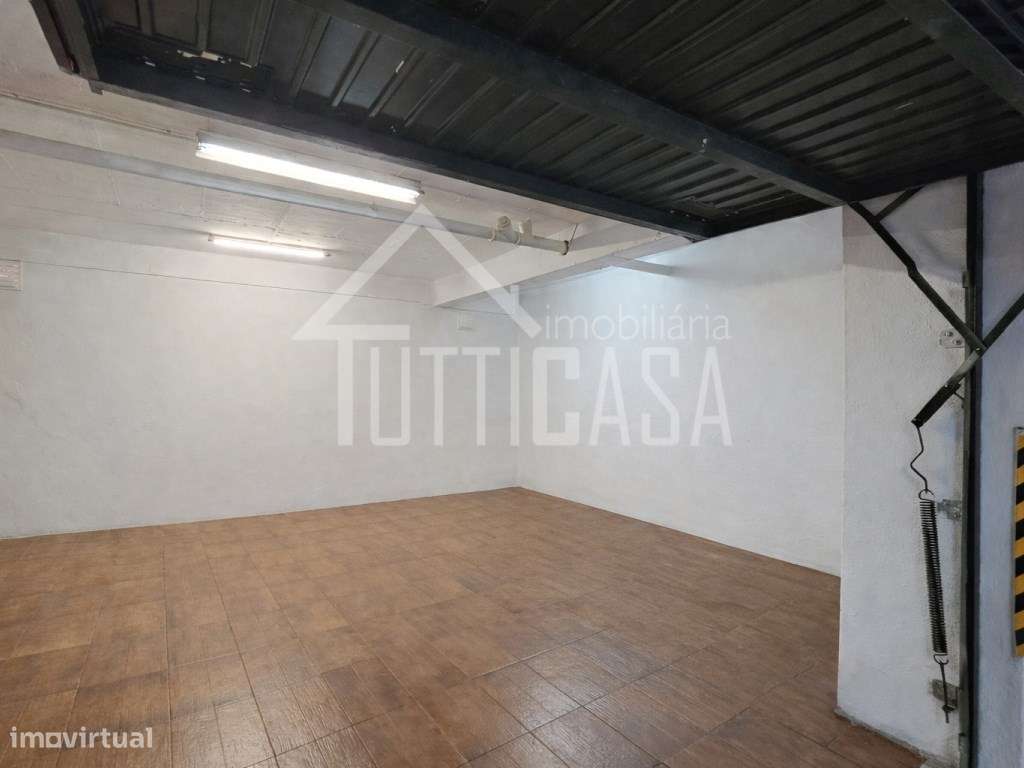 Apartamento T3 com garagem BOX em Alcainça-43