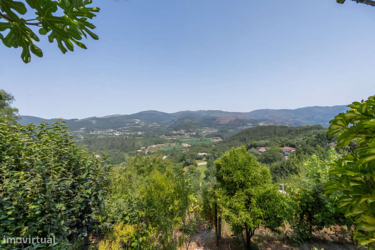 REFÚGIO ISOLADA ÀS PORTAS DO GERÊS: Natureza, privacidade e vistas.-21