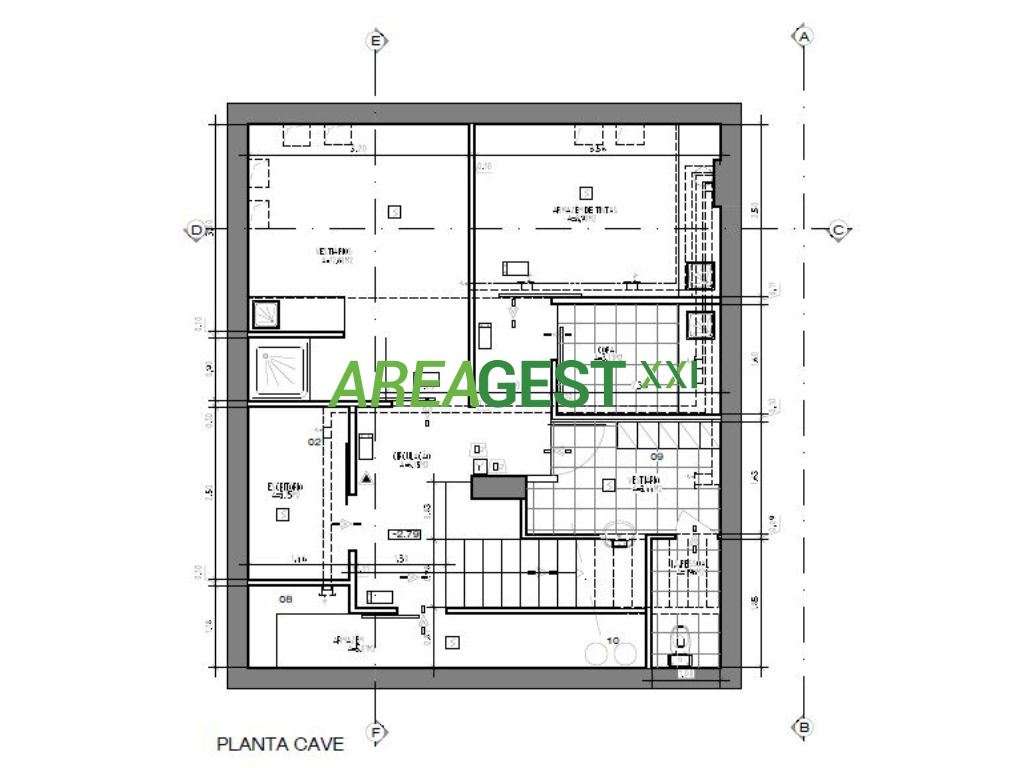 Loja para venda com rendimento, nas Laranjeiras, em Lisboa-18